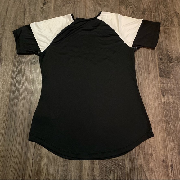 Harley Davidson teeshirt women’s large - Picture 2 of 3